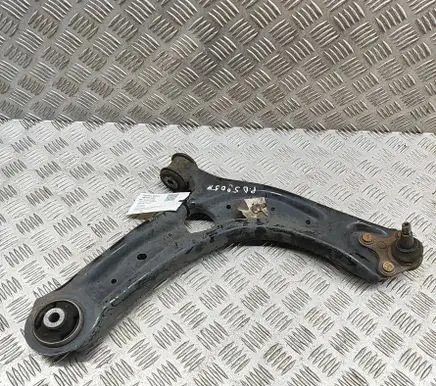 Volkswagen PASSAT B8 Front lower control arm/wishbone 3Q0407152E
