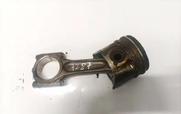 Volvo V50 Piston with connecting rod