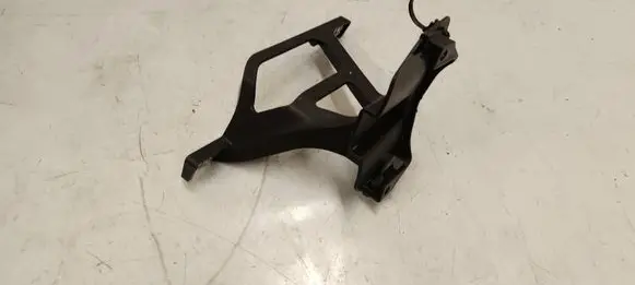 Porsche Macan (95C) Other engine bay part 95c825164a