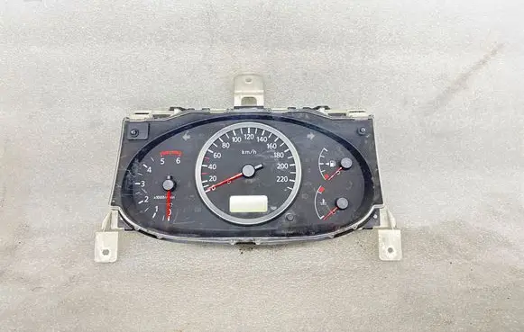 Speedometer (instrument cluster)