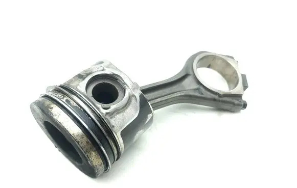 Land Rover Discovery Sport Piston with connecting rod