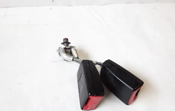 Seat Leon (1P) Middle seatbelt buckle (rear) 1K0857739H