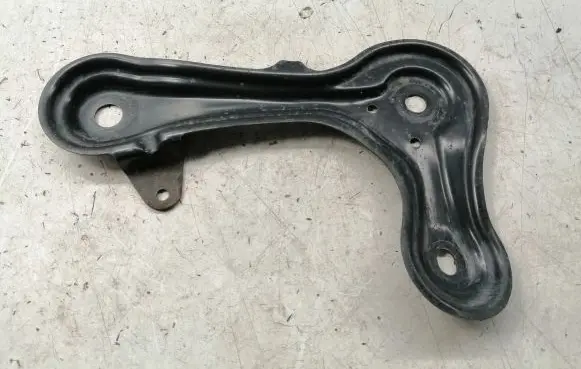 Toyota Avensis T270 Engine mounting bracket 5225805031