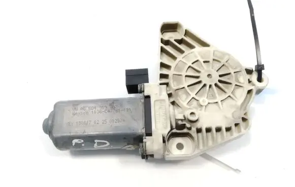 Audi Q5 SQ5 Front door window regulator motor 5Q4959802B 1036C47781101