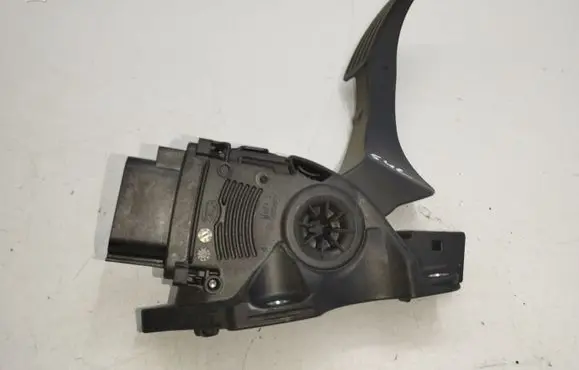 Volvo S60 Accelerator throttle pedal 31329059