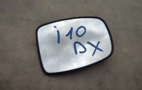 Hyundai i10 Wing mirror glass 