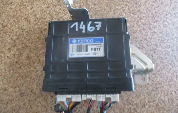 Hyundai Santa Fe Gearbox control unit/module 3A390