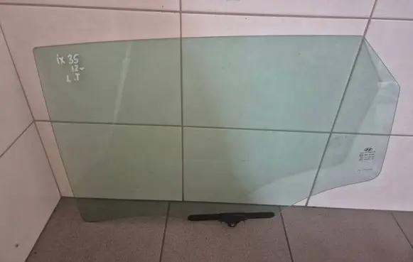 Hyundai ix35 Rear door window glass 43R00048