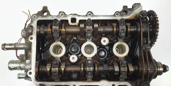 Citroen C1 Engine head 10E31G46219