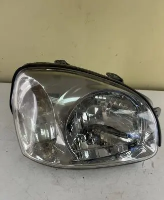 Hyundai Santa Fe Headlight/headlamp