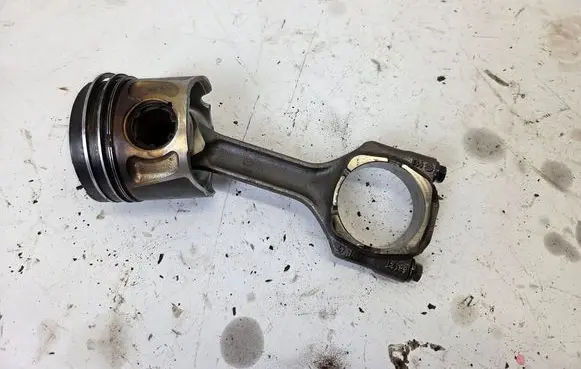Saab 9-3 Ver2 Piston with connecting rod 4r08269a