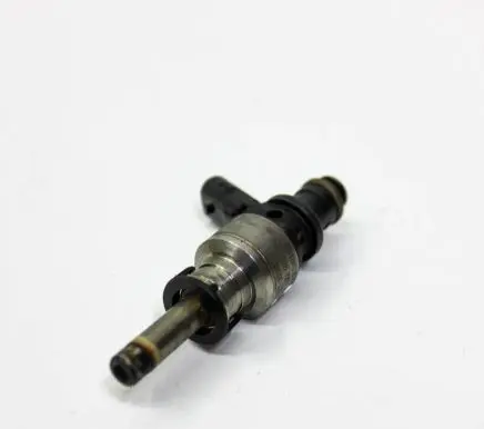Audi Q7 4L Fuel injector 06E036P