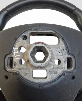 Volvo V40 Steering wheel P31250592 34110217A