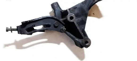Nissan Primera Engine mounting bracket dd0959