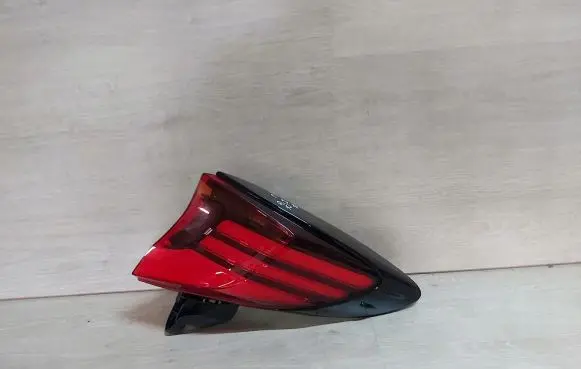 Toyota C-HR I Rear/tail lights