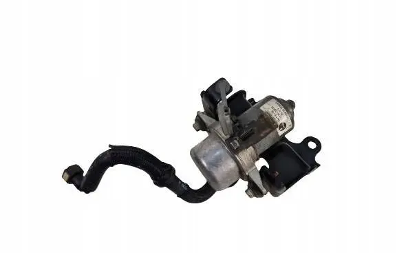 Chrysler 300C Vacuum pump 93411603