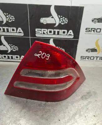 Mercedes-Benz C W203 Rear/tail lights 2038201964