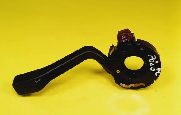 Volkswagen Polo III 6N 6N2 6NF Indicator stalk QC88002