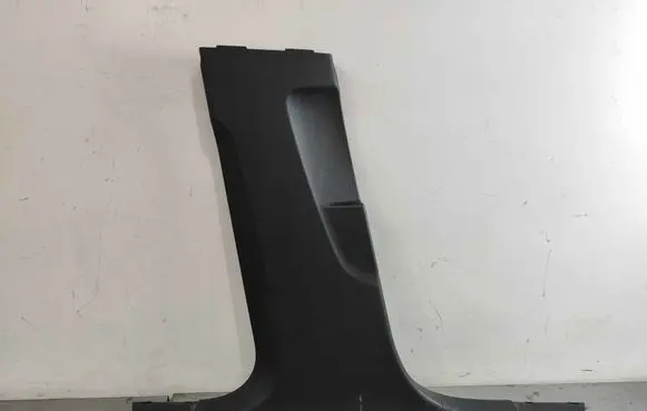 Audi Q2 - (D) pillar trim (bottom) 81a867239a