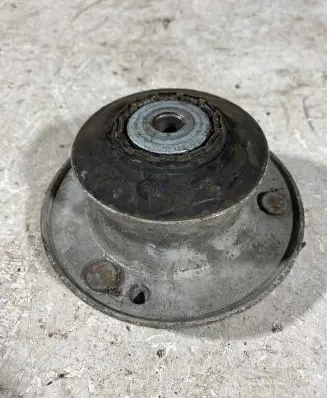 BMW 3 E46 Coil spring mount 6752735