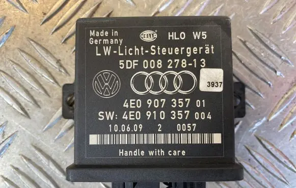 Audi A8 S8 D3 4E Light module LCM 4E0907357 5DF00827813 4E0910357