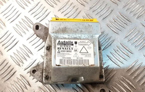 Nissan Primera Airbag control unit/module 216191036A 0285001420