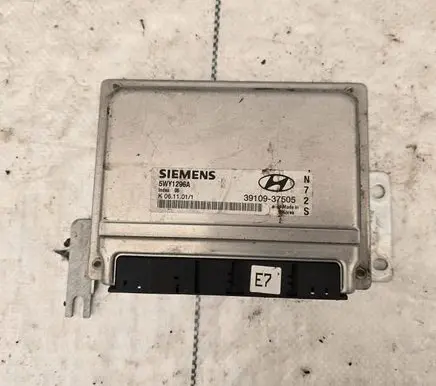 Hyundai Santa Fe Gearbox control unit/module 3910937505