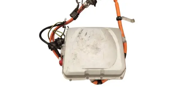 Nissan Leaf II (ZE1) Voltage converter inverter 292C04NR1B
