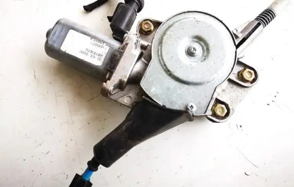 Alfa Romeo 147 Front door window regulator motor 46751870