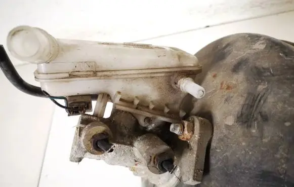 Ford Fiesta Master brake cylinder 0204054029