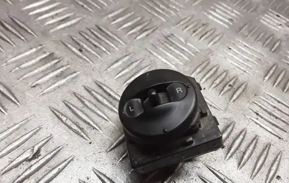 KIA Carens I Wing mirror switch NOCODE