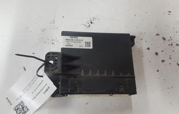 Toyota Avensis T270 Climate control unit 8865005242 MB1777008190