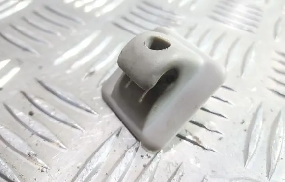 Sun visor clip/hook/bracket