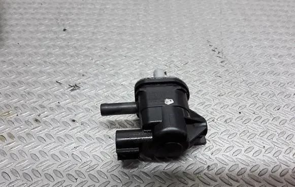 Toyota Auris 150 Vacuum valve 9091012276