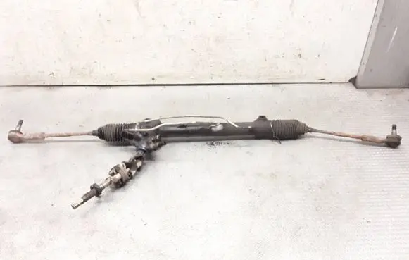 Nissan X-Trail T30 Steering rack 