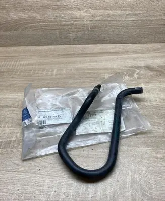 Mercedes-Benz S W221 Engine coolant pipe/hose A2215010225