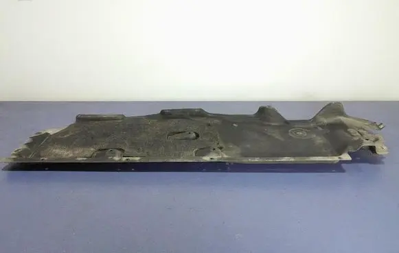 Audi Q7 4L Front underbody cover/under tray 4M0825206J