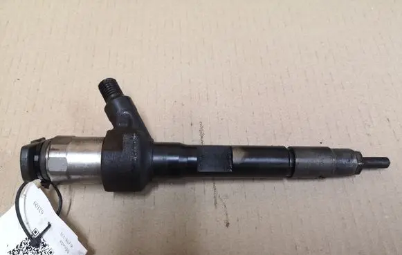 Mazda 6 Fuel injector R2AA R2AA13H50