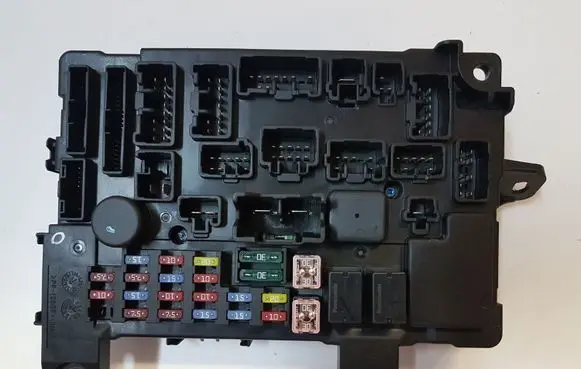 Mitsubishi Outlander Fuse module 8637A885