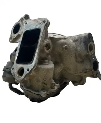 Ford Grand C-MAX EGR valve cooler 30725888 V29031639A