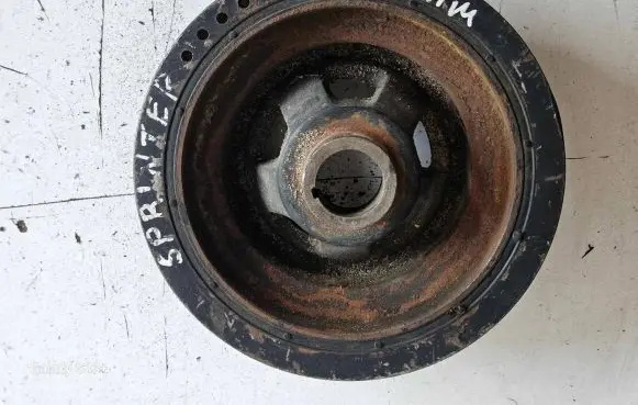 Mercedes-Benz Sprinter W906 Crankshaft pulley A6110301403