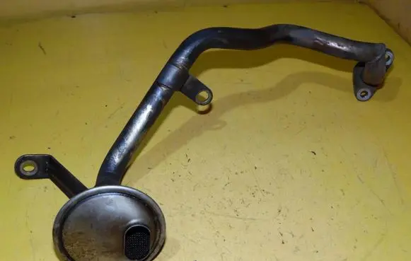 Opel Monterey Oil sump strainer pipe 134