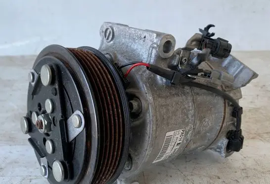 Renault Megane IV Air conditioning (A/C) compressor (pump) 926003404R