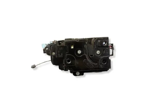 Volkswagen Golf VI Rear door lock 7L0839015D 1120065