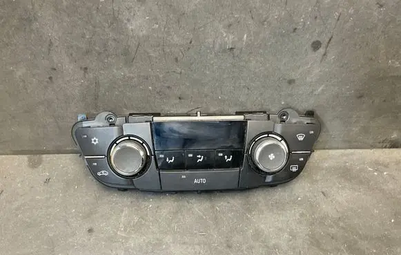Opel Insignia A Climate control unit 13273095