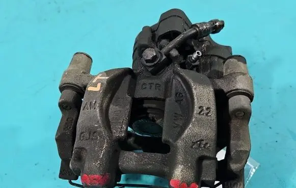Skoda Superb B8 (3V) Rear brake caliper 3Q0615405 IMPRK1550945