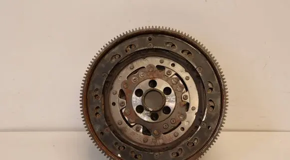 Volkswagen Transporter - Caravelle T6 Dual mass flywheel 04L105266AE
