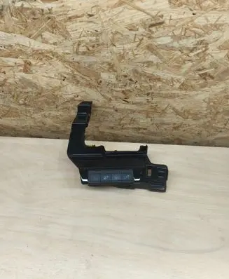 Renault Austral ESP (stability program) switch 252731892R