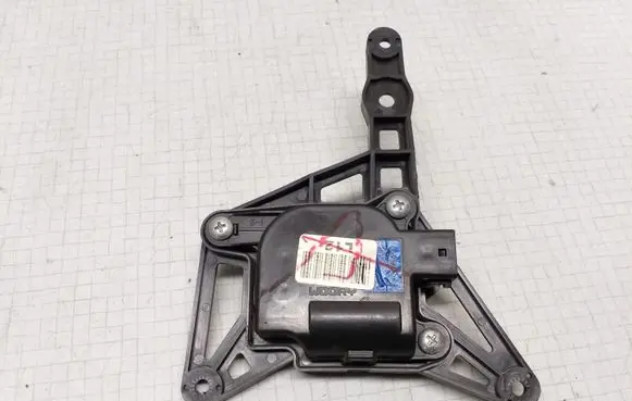 Hyundai Sonata Air flap motor/actuator
