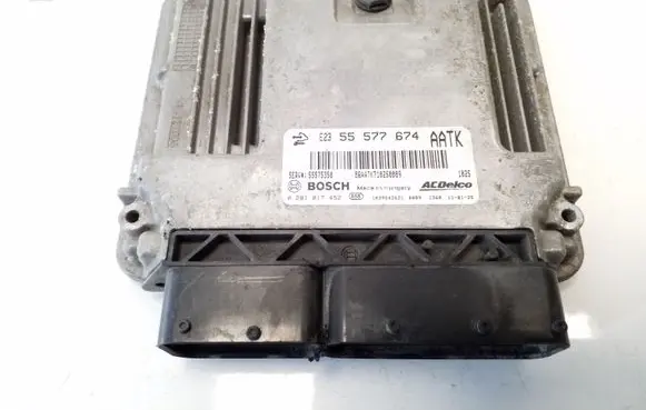 Opel Insignia A Engine control unit/module 55577674 0281017452